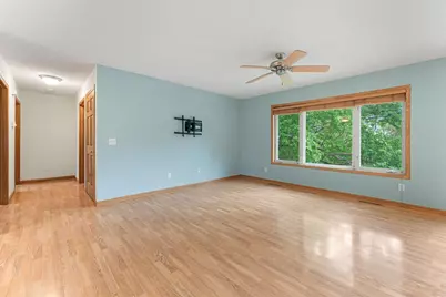 178 Minnesota Avenue, Roseville, MN 55113 - Photo 12