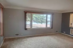 910 Golf Course Rd NW, Hutchinson, MN 55350 - Photo 12