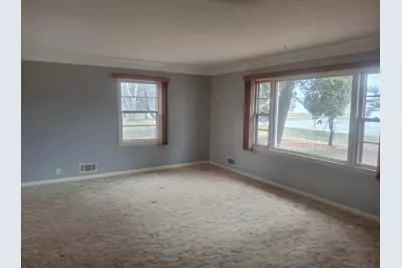 910 Golf Course Road NW, Hutchinson, MN 55350 - Photo 8