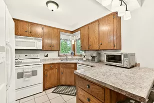 2400 16th Ave NW, Rochester, MN 55901 - Photo 8
