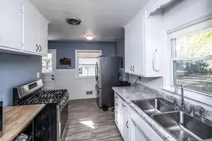 351 E 97 1/2 St, Bloomington, MN 55420 - Photo 8