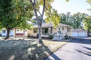 351 E 97 1/2 St, Bloomington, MN 55420 - Photo 4