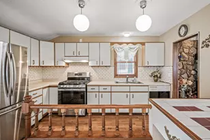 2233 Fremont Ave E, Saint Paul, MN 55119 - Photo 12