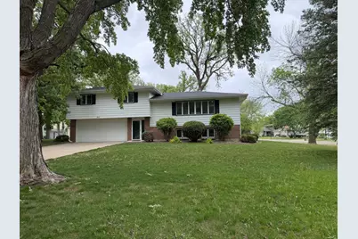 1609 Gateway Drive, Albert Lea, MN 56007 - Photo 2
