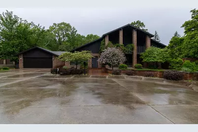 710 Summit Avenue, New Ulm, MN 56073 - Photo 2