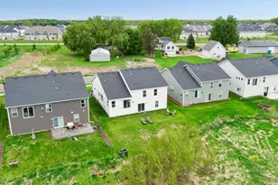 22888 Marie Pl, Rogers, MN 55374 - Photo 4