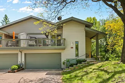 9731 Dorset Lane, Eden Prairie, MN 55347 - Photo 4