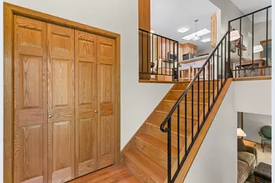 9731 Dorset Lane, Eden Prairie, MN 55347 - Photo 10