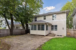 1918 Berkeley Ave, Saint Paul, MN 55105 - Photo 44