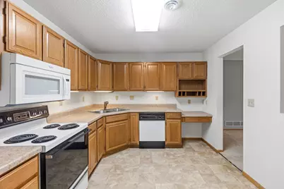 2607 Innsbruck Trail #2607, New Brighton, MN 55112 - Photo 8