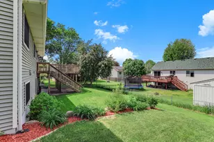 6666 12th St N, Oakdale, MN 55128 - Photo 34