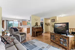 6666 12th St N, Oakdale, MN 55128 - Photo 6