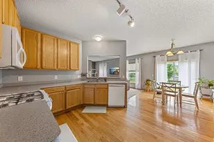 1419 Bluff St, Dundas, MN 55019 - Photo 14