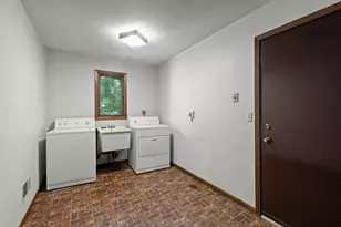 8233 Pleasant View Ct, Mounds View, MN 55112 - Photo 12