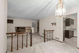 8233 Pleasant View Ct, Mounds View, MN 55112 - Photo 4