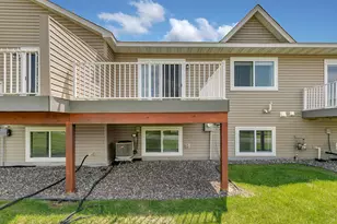 8587 Gateway Cir, Monticello, MN 55362 - Photo 2