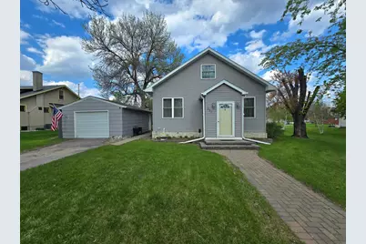 337 2nd Avenue E, Halstad, MN 56548 - Photo 1
