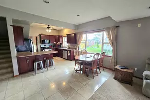 337 2nd Ave E, Halstad, MN 56548 - Photo 6