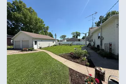 428 N Gorman Street, Blue Earth, MN 56013 - Photo 30
