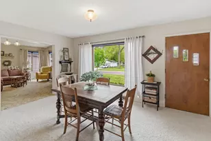 428 N Gorman St, Blue Earth, MN 56013 - Photo 8