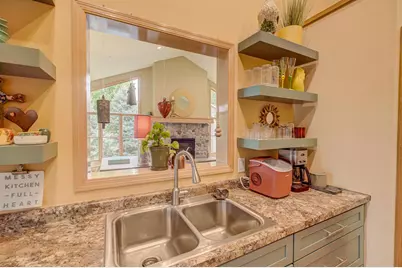 1005 Spruce Drive, Hudson, WI 54016 - Photo 20