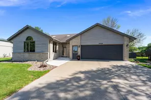 1955 Dorathea Blvd, Worthington, MN 56187 - Photo 4