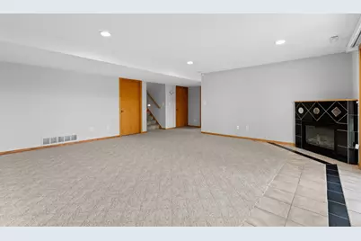 4524 Meadow Lakes Drive NW, Rochester, MN 55901 - Photo 18