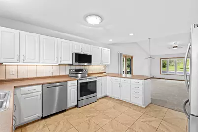 4524 Meadow Lakes Drive NW, Rochester, MN 55901 - Photo 8