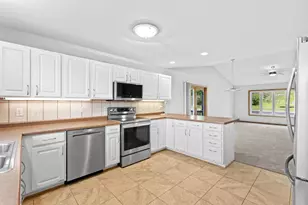 4524 Meadow Lakes Dr NW, Rochester, MN 55901 - Photo 8