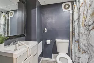 1033 12th St N, Fargo, ND 58102 - Photo 12