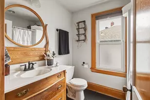 1035 12th St N, Fargo, ND 58102 - Photo 12