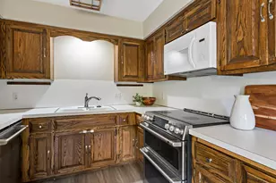 18920 27th Ave N, Plymouth, MN 55447 - Photo 10