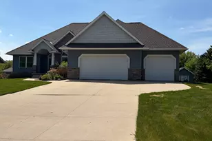 1808 4th St NE, Willmar, MN 56201 - Photo 1