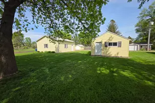 307 Brook Ave N, Porter, MN 56280 - Photo 6