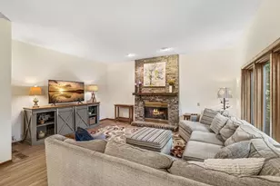 1130 Dove Ct, Chanhassen, MN 55317 - Photo 16