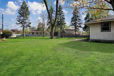7016 Oliver Circle N, Brooklyn Center, MN 55430 - Photo 28
