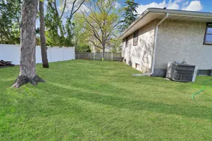 7016 Oliver Cir N, Brooklyn Center, MN 55430 - Photo 26