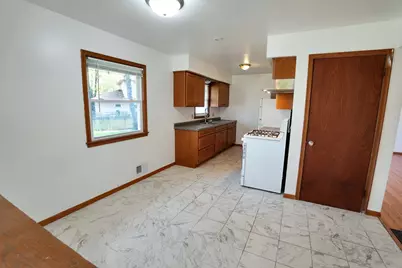 7016 Oliver Circle N, Brooklyn Center, MN 55430 - Photo 12
