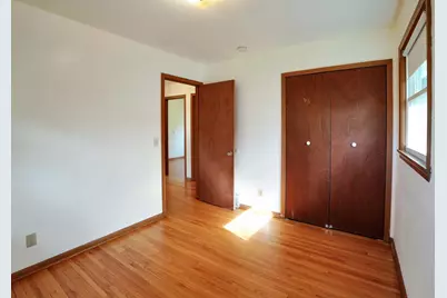 7016 Oliver Circle N, Brooklyn Center, MN 55430 - Photo 8