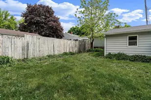 105 Giles Pl, Albert Lea, MN 56007 - Photo 38