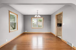 105 Giles Pl, Albert Lea, MN 56007 - Photo 12