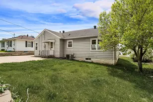 105 Giles Pl, Albert Lea, MN 56007 - Photo 34