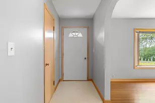 105 Giles Pl, Albert Lea, MN 56007 - Photo 6