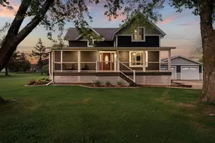 215 5th Ave NE, Blooming Prairie, MN 55917 - Photo 1