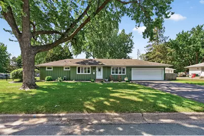 121 E 94 1/2 Street, Bloomington, MN 55420 - Photo 2