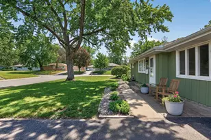 121 E 94 1/2 St, Bloomington, MN 55420 - Photo 4