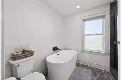822 Laurel Street W, Stillwater, MN 55082 - Photo 12