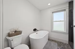 822 Laurel St W, Stillwater, MN 55082 - Photo 12