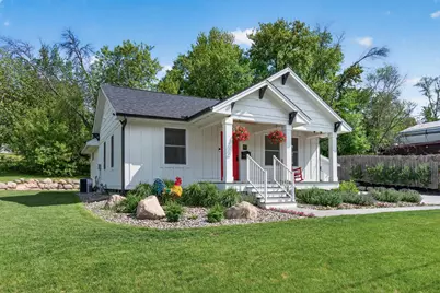 822 Laurel Street W, Stillwater, MN 55082 - Photo 1