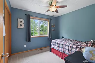 1004 Bridle Creek Dr, Jordan, MN 55352 - Photo 14